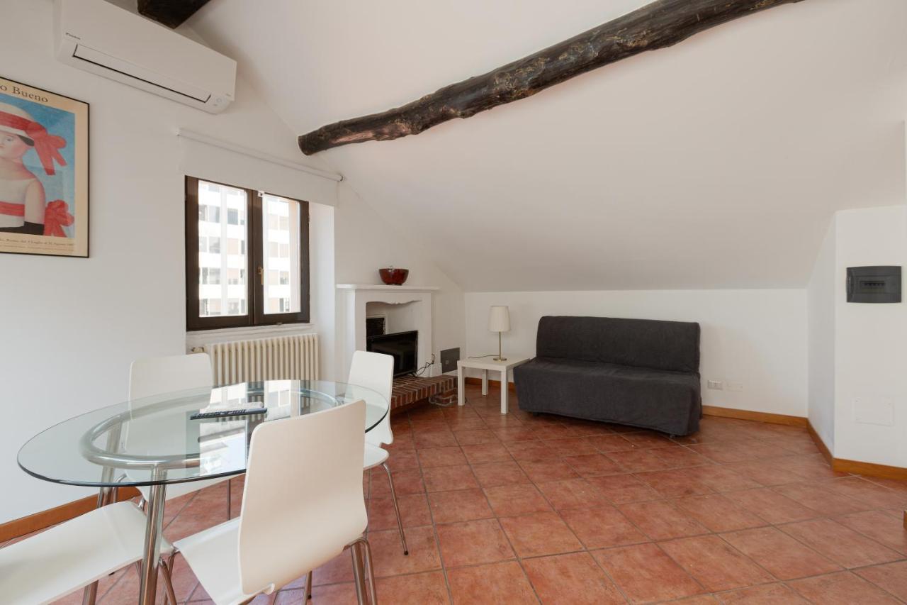 Corso Como Balcony Apartment Milánó Kültér fotó
