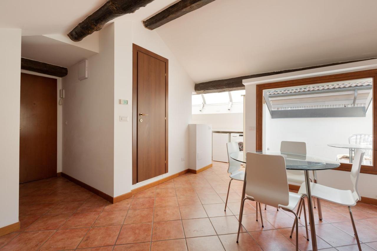 Corso Como Balcony Apartment Milánó Kültér fotó